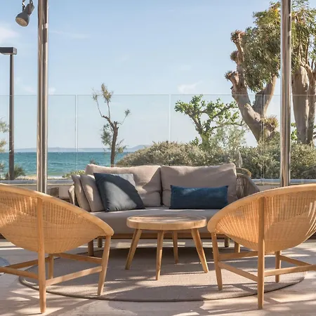 & Terraza 4 Sup Ρόζες