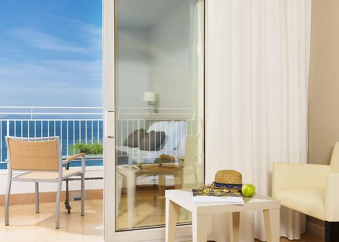 & Terraza 4 Sup Ρόζες